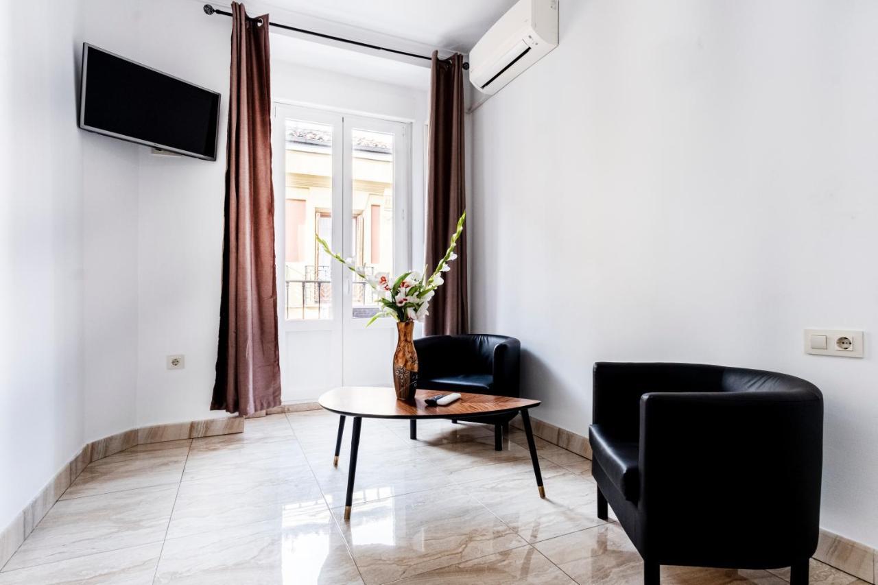 Hostal Rincon De Sol - Centro Madrid - Self Checkin Екстер'єр фото