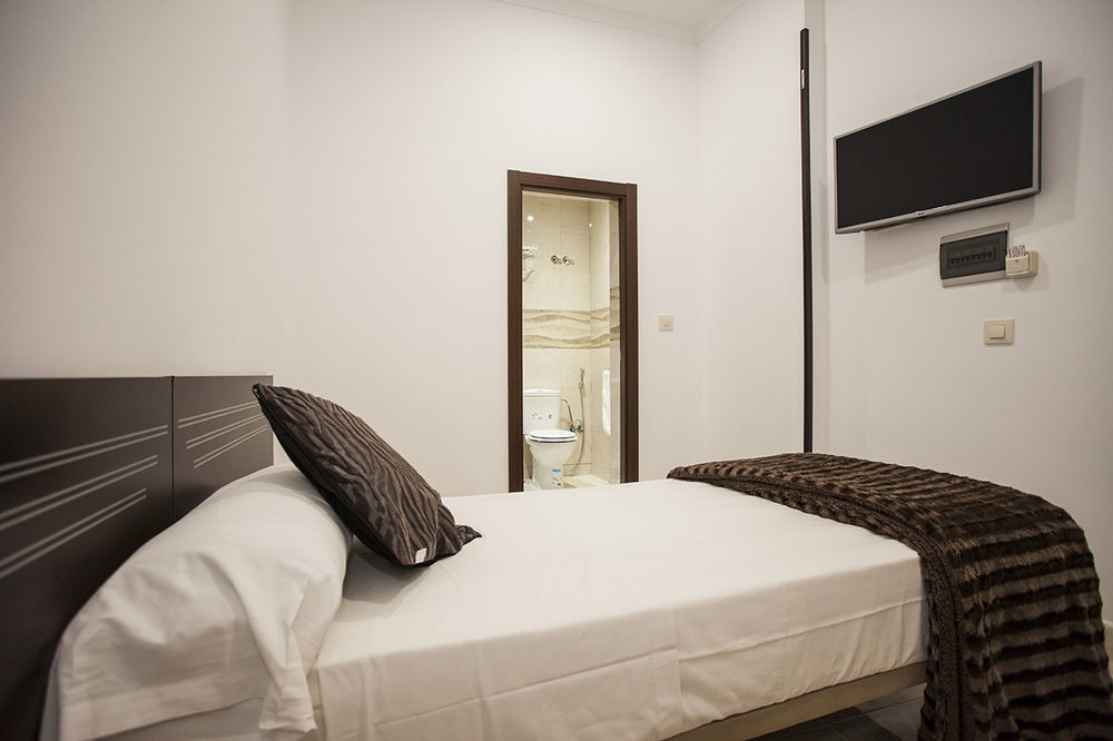 Hostal Rincon De Sol - Centro Madrid - Self Checkin Екстер'єр фото